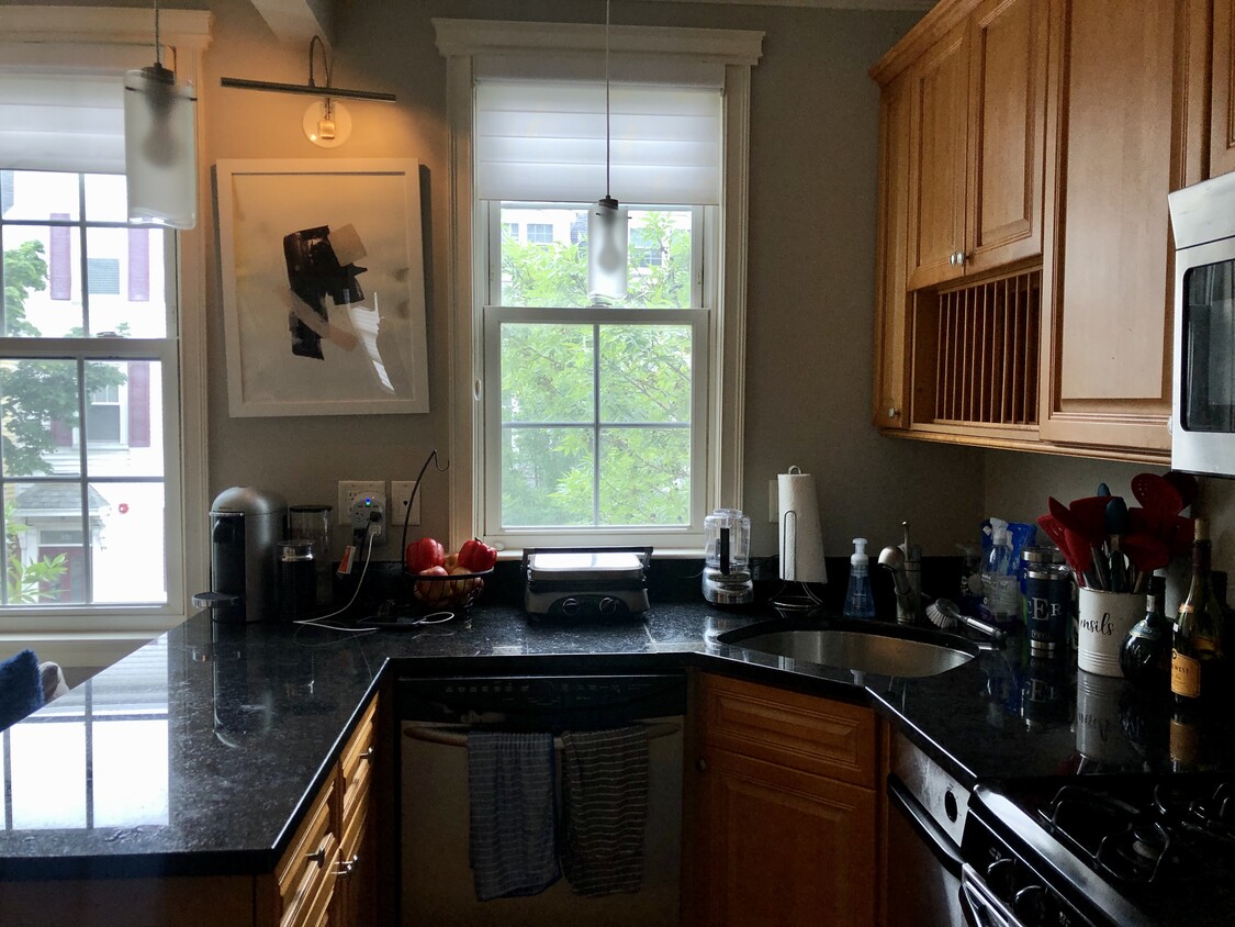 Primary Photo - 181 K St