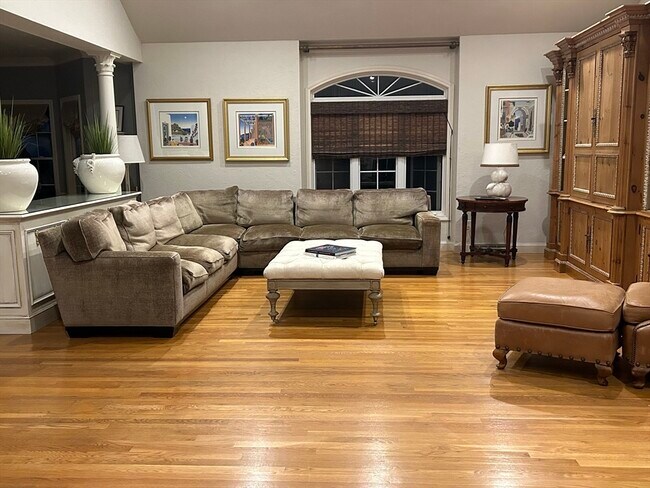 Foto del edificio - 3 Dry Pond Rd