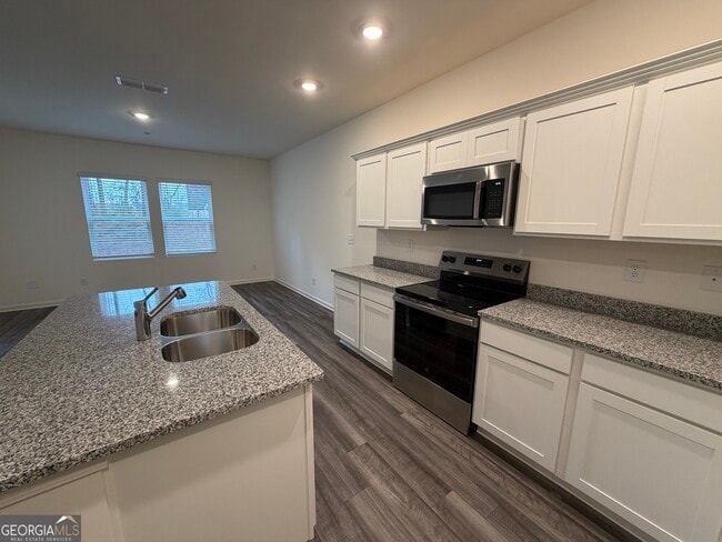 Building Photo - 1204 Fagiolo St