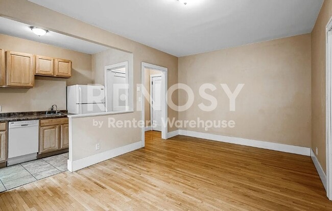 Building Photo - 2218 Nicollet Ave