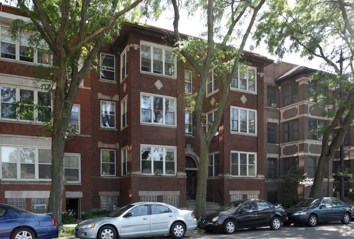 Building Photo - 1213-1215 E 53rd St