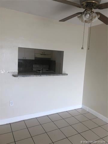 Foto del edificio - 2725 W Okeechobee Rd