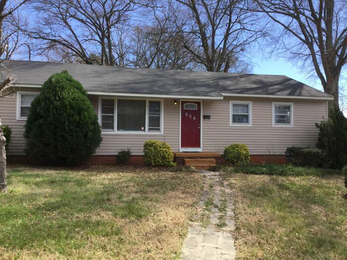 Great Corner Lot Home in Gastonia! House for Rent in Gastonia, NC