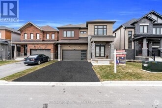 Building Photo - 88 Sundin Dr