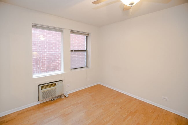 Building Photo - 1504 N Dearborn Pkwy