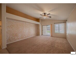 Building Photo - 6715 S 35th Dr