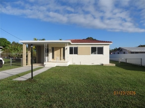 Building Photo - 7435 SW 22nd St