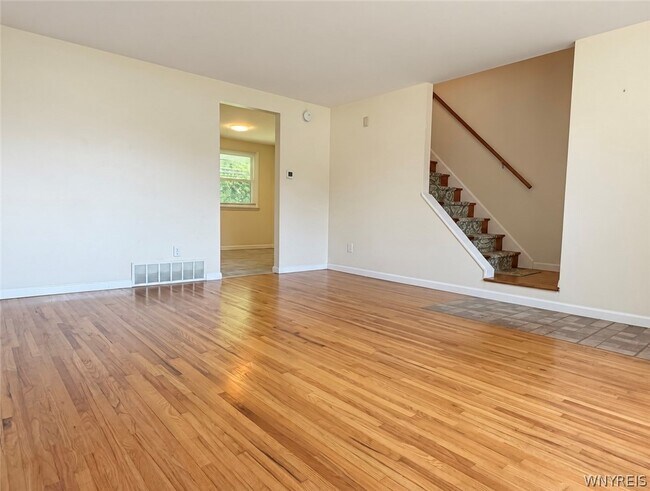 Foto del edificio - 220 Garden Pkwy