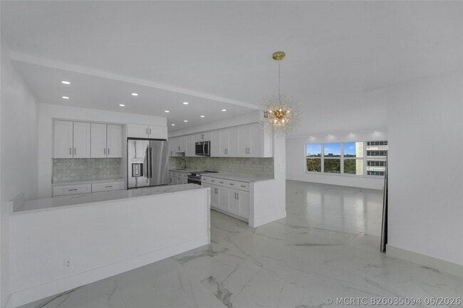 Building Photo - 3900 Galt Ocean Dr
