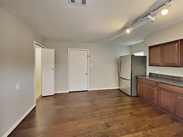 Building Photo - 1102 Poindexter Ave