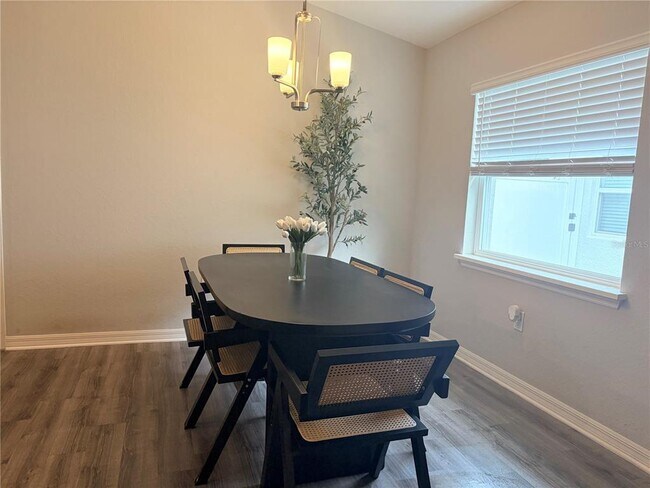 Building Photo - 35255 Crescent Creek Dr