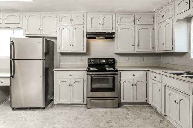 Building Photo - 2425 4th St NW