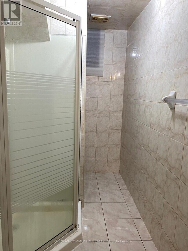 Photo du bâtiment - 42 Alrita Crescent