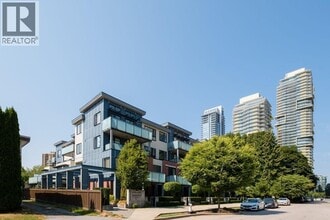 Building Photo - 6533 McKay Ave