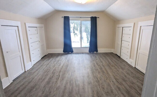 Foto del edificio - 1093 W. Southern, 2 bedroom apartment