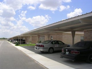 Building Photo - 1004 Cedarwood Dr