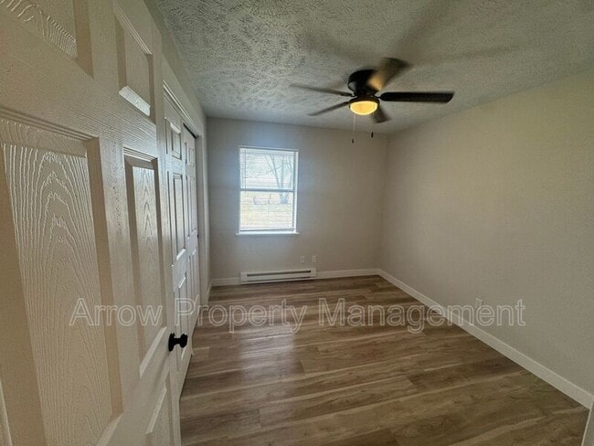 Building Photo - 610 S 7th St