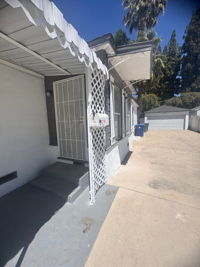Foto del edificio - 6714 Aldea Ave