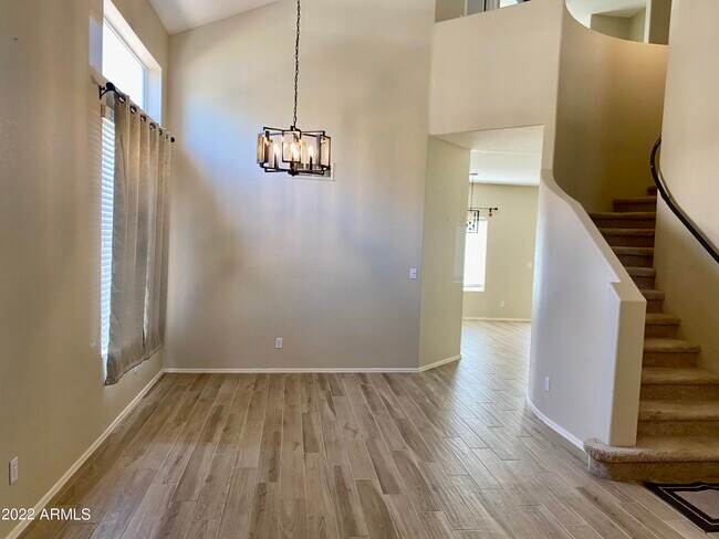 Foto del edificio - 3551 S Larkspur Way