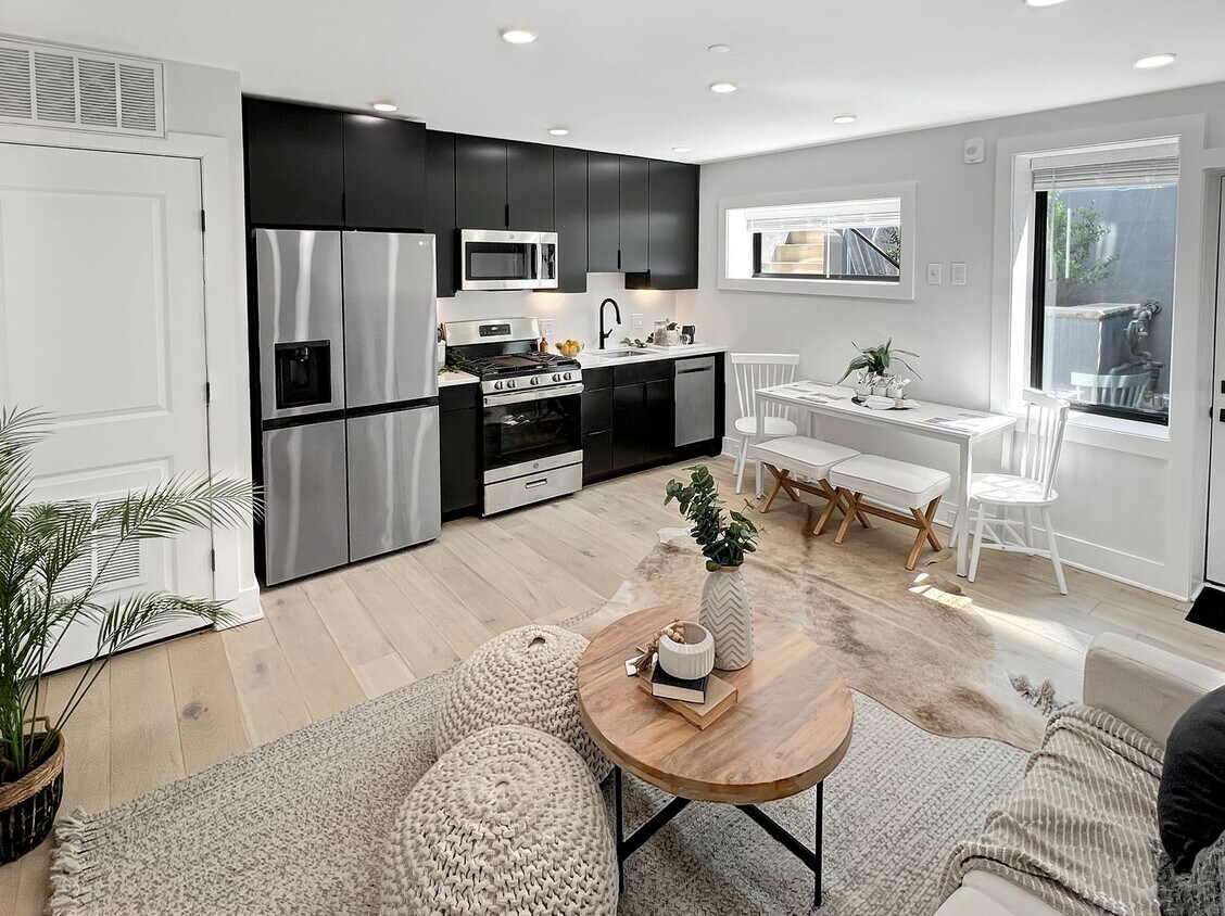 Photo - 1026 18th Street NE