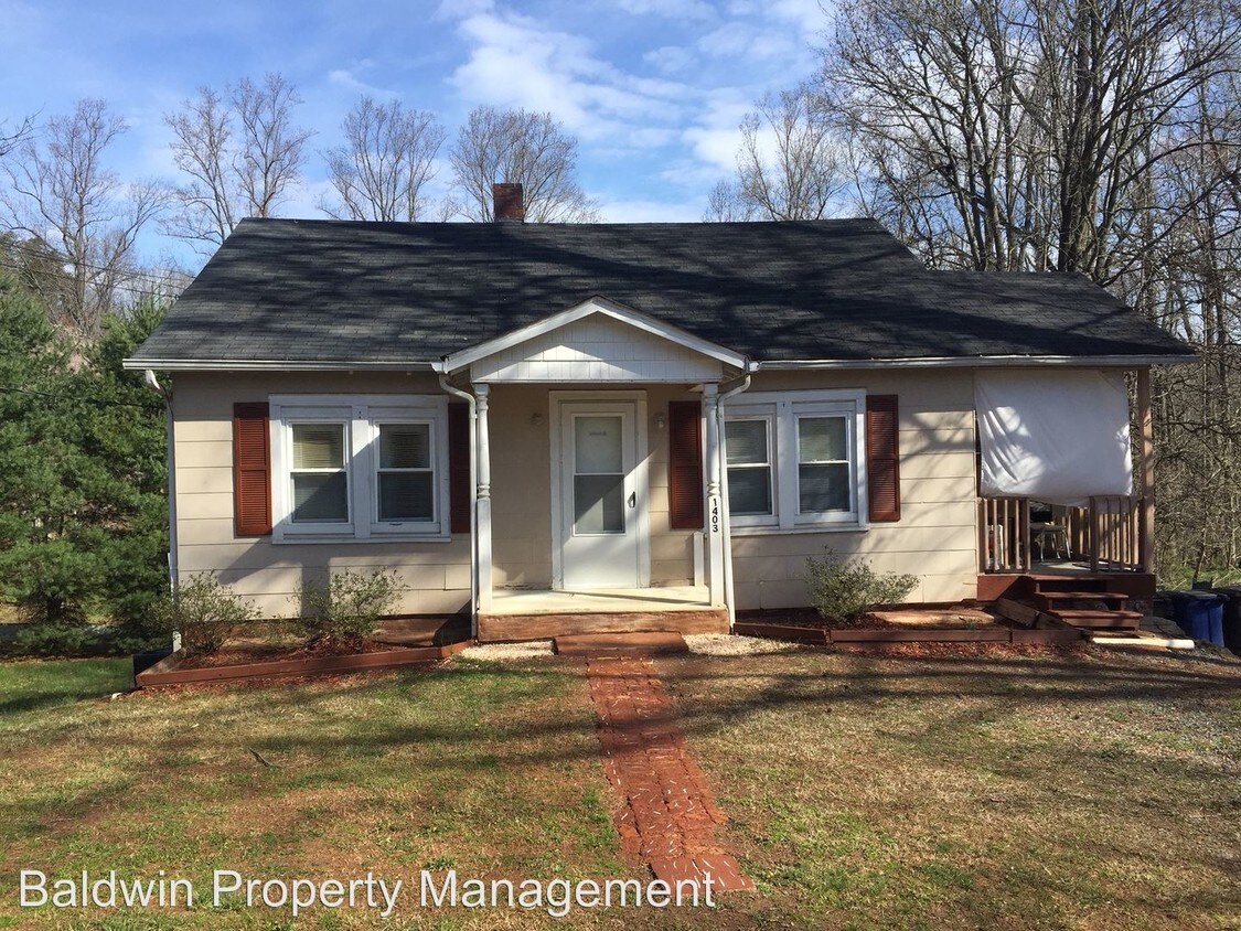 Primary Photo - 1403 Pleasant View Dr NE