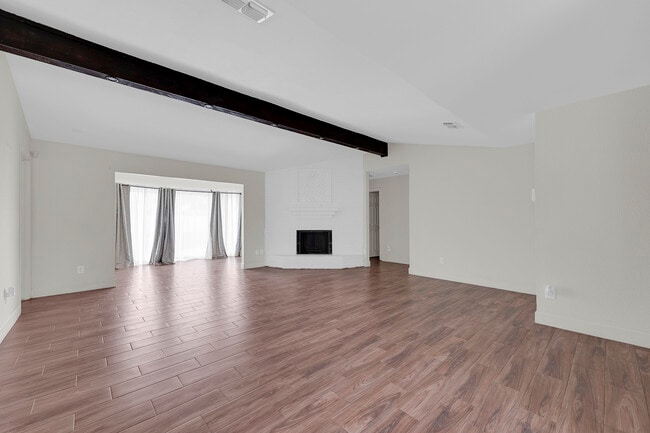 Foto del edificio - 1517 Robin Ave