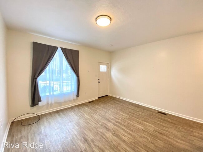 Building Photo - 3 br, 2.5 bath House - 518 Griffin Street
