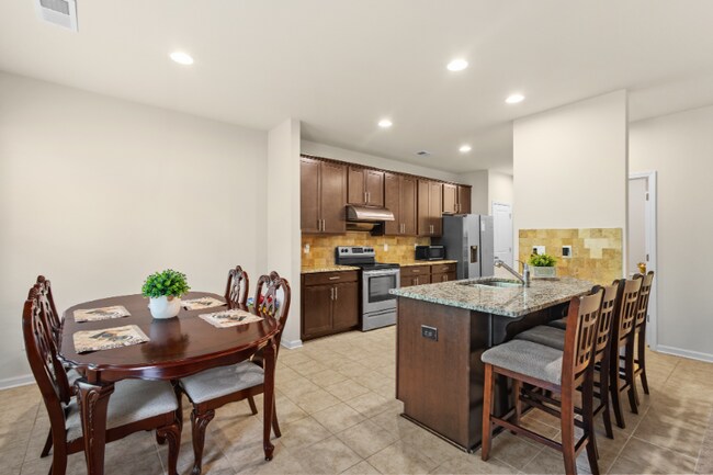 Building Photo - 4275 Almanor Cir