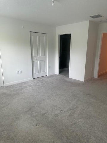 Building Photo - 6733 Broadwater Ln