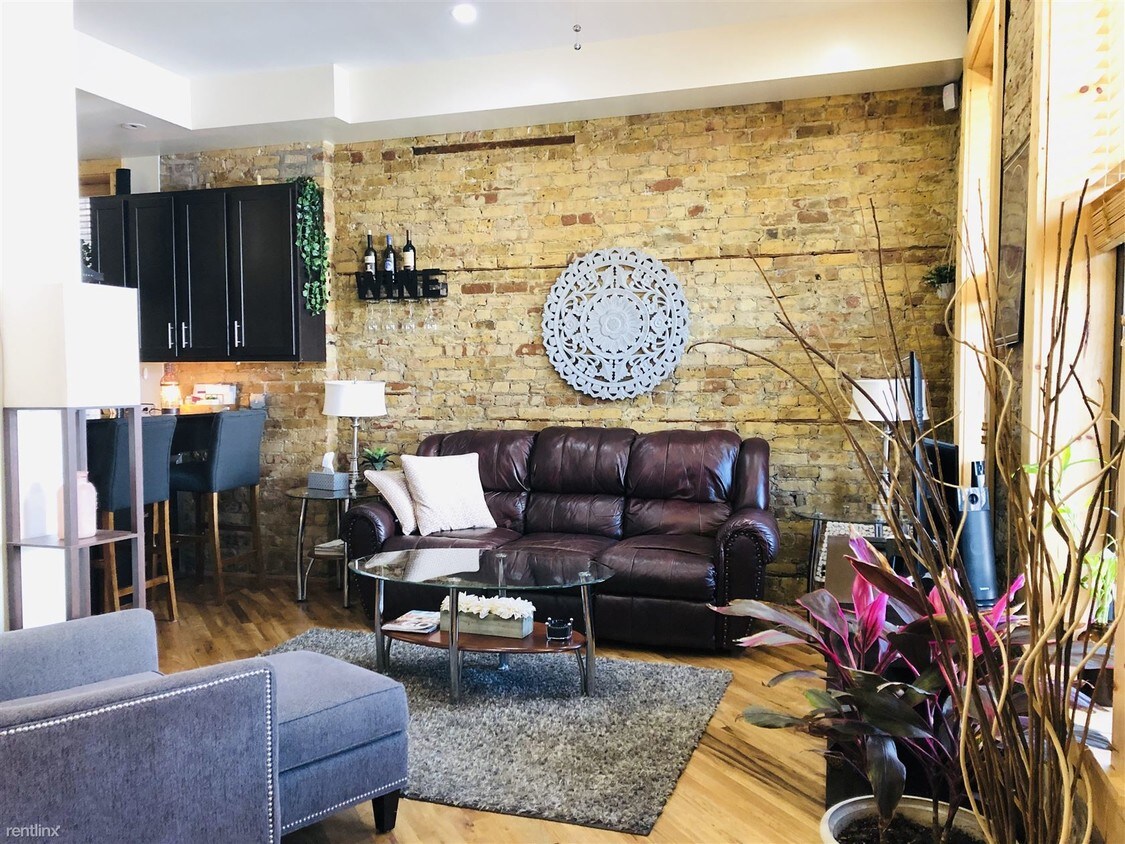Foto principal - 936 N Wolcott Ave