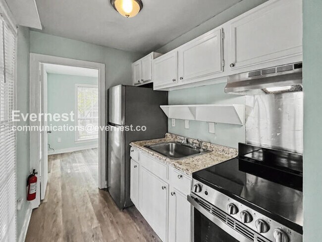 Foto del edificio - 810 Madison St