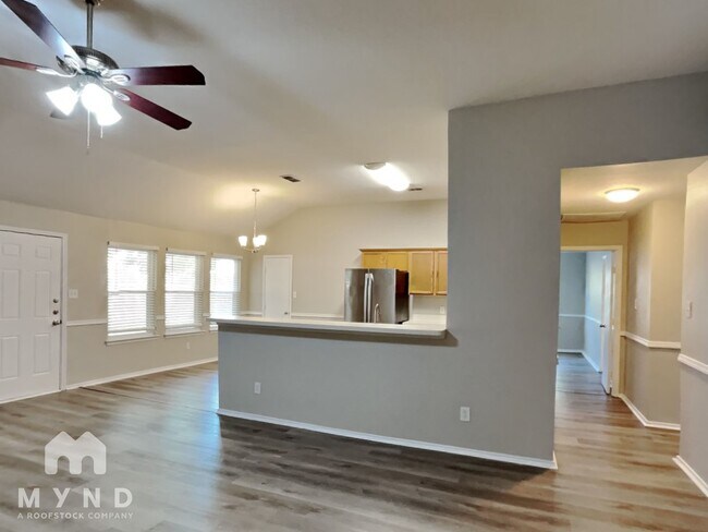 Foto del edificio - 229 Centennial Pl