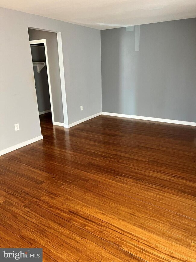 Foto del edificio - 3827 St Barnabas Rd