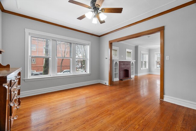 Dining Room - 3139 W School St