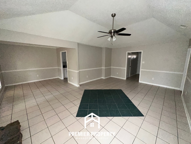 Photo - 6359 Treadway Trail House