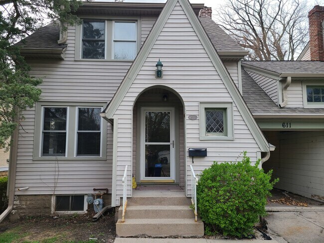 Foto del edificio - 611 S 4th St