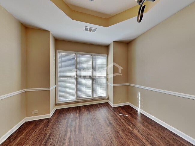 Foto del edificio - 423 Evans Mill Dr