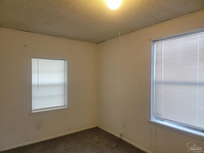 Building Photo - 711 W Gregory St