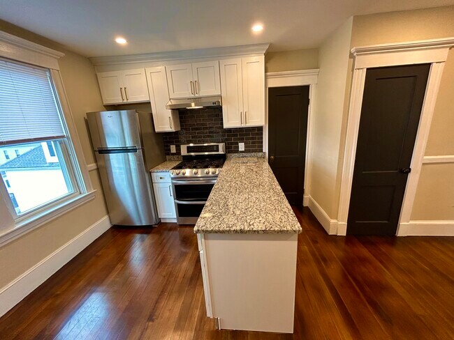Kitchen - 252 Central Ave
