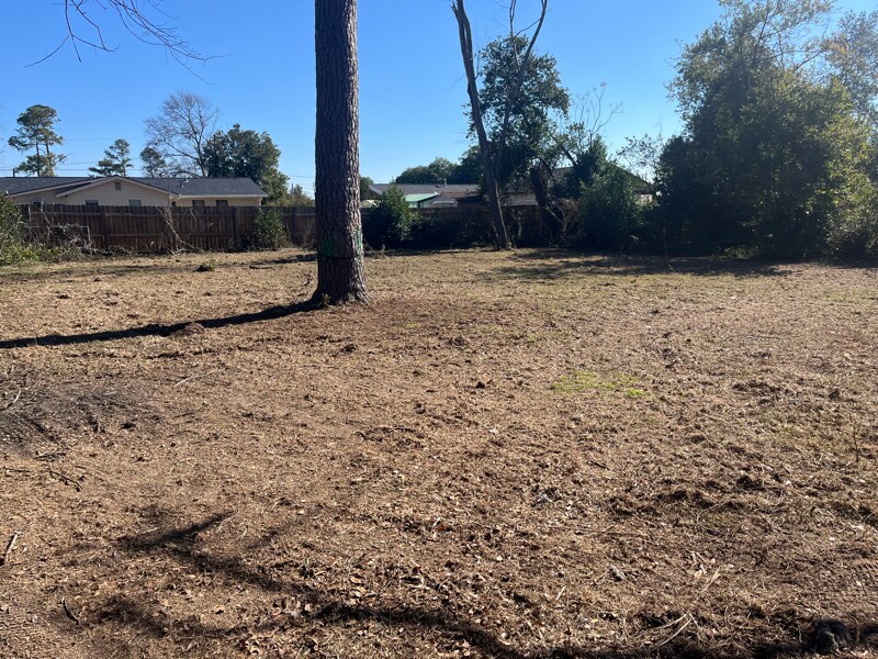 Foto del edificio - 208 Valdes Dr