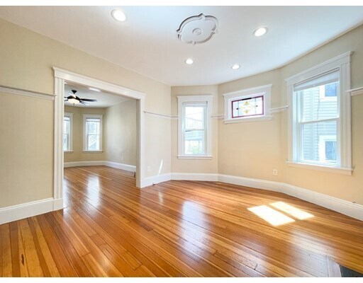 Building Photo - 26 Rowell St