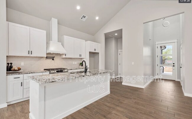 Foto del edificio - 311 N Choctaw Ave