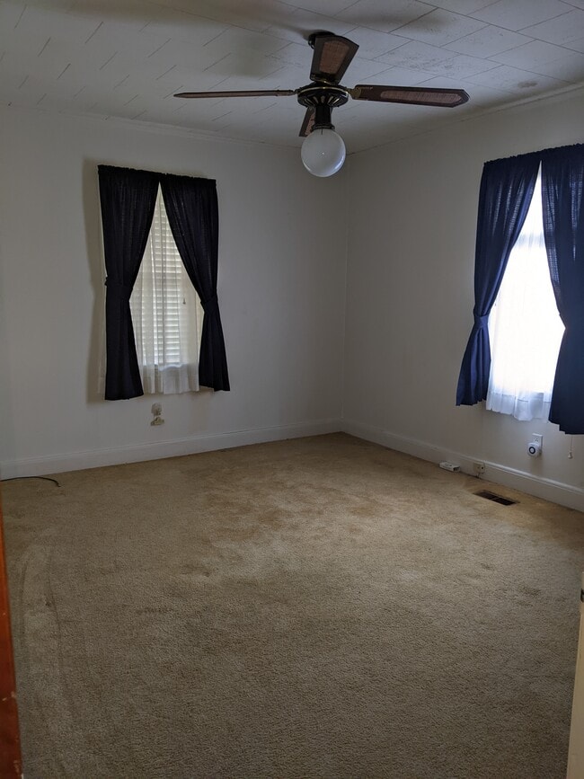 Building Photo - 17020 Morris Dr