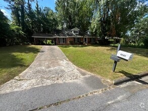 Building Photo - 4040 Countryside Dr