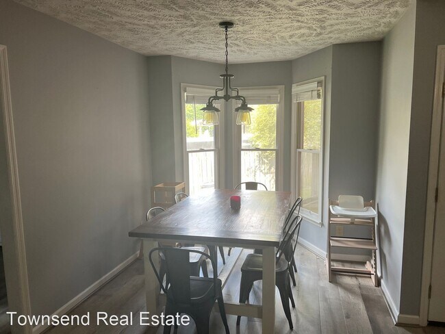 Building Photo - 3 br, 2 bath House - 2241 Calista Cir