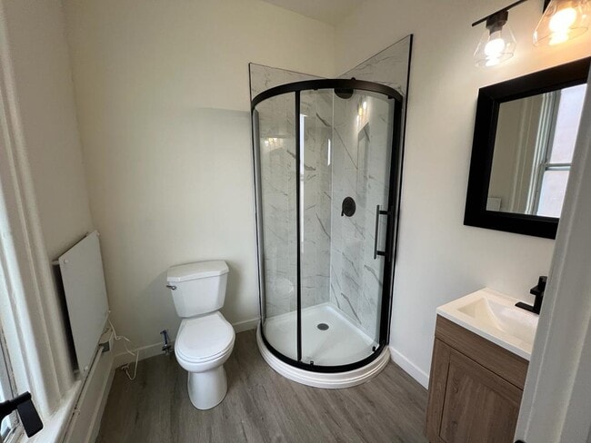 Building Photo - 86 Church St