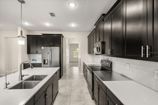 Foto del edificio - 2357 Camden Park Ave