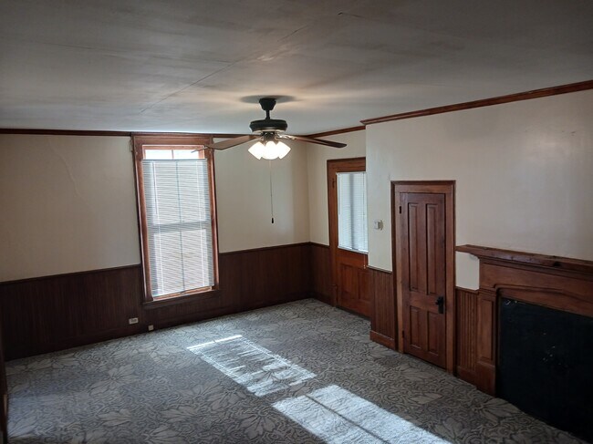 Sala de estar - 505 W Front St