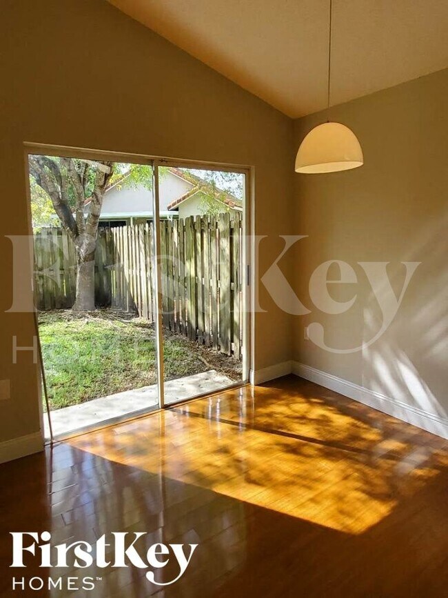 Foto del edificio - 17655 SW 146th Ct