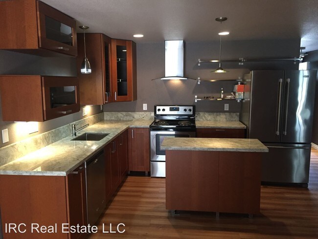 Building Photo - 6927 SW Napa Ct